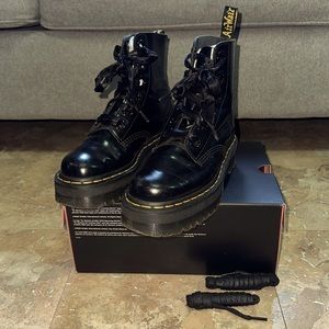 Dr Martens - platform Boots